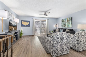 Building Photo - 9 August Ln