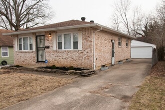 Building Photo - 1607 Elmore Ave