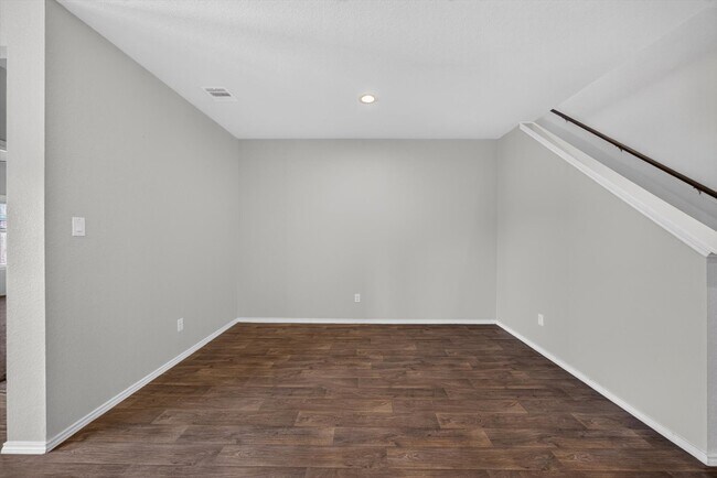 Building Photo - 21311 Orono Hts Trl