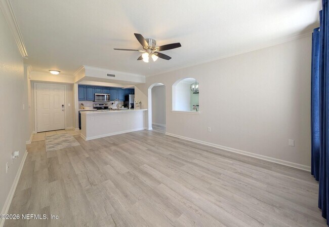 Building Photo - 3938 Hendricks Ave