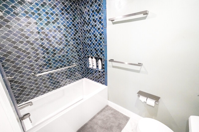 Building Photo - 48 Fales Ave