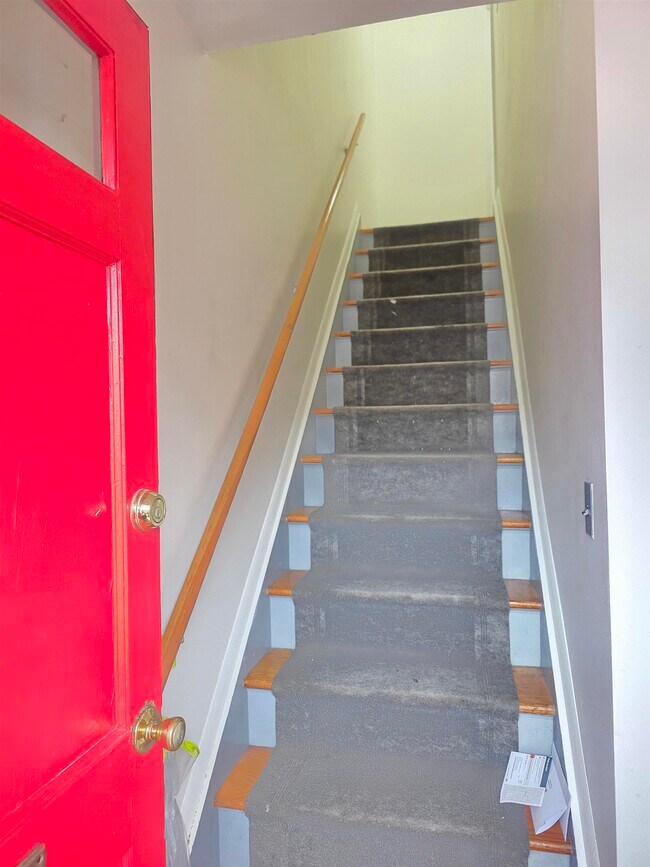 Building Photo - 4325 Meadowview Ave
