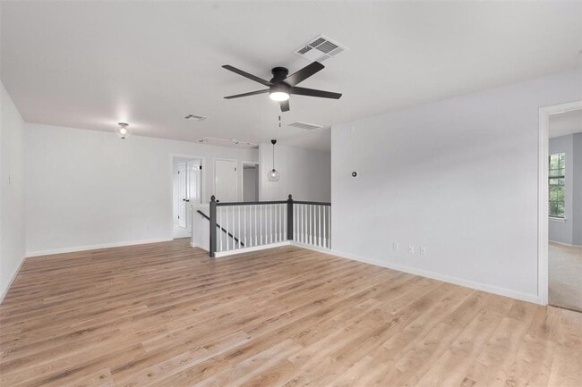 Building Photo - 3817 Newland Dr