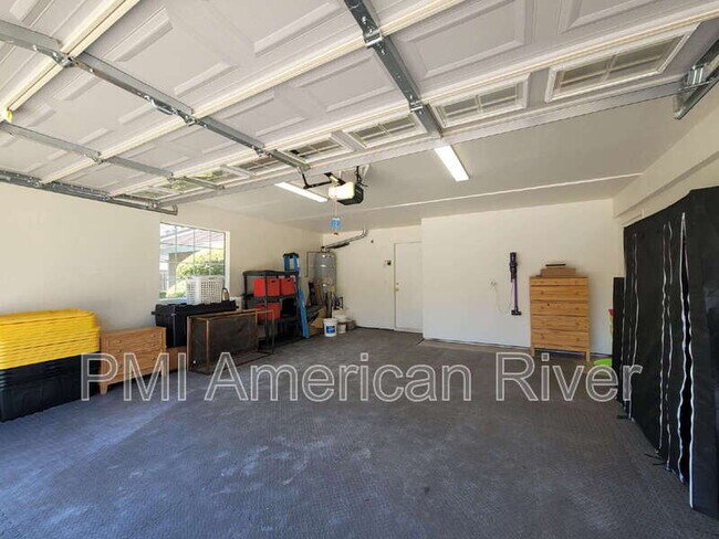 Building Photo - 461 Ebi Way