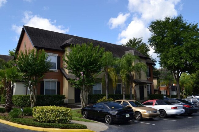 Building Photo - Spectacular 1BR/1BA Condo in the heart of ...