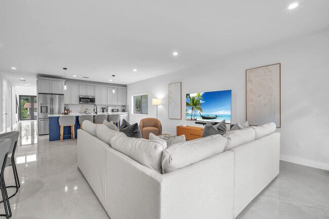 Building Photo - 2951 NW 13th St