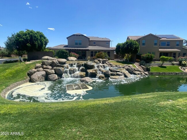 Building Photo - 4077 S Sabrina Dr