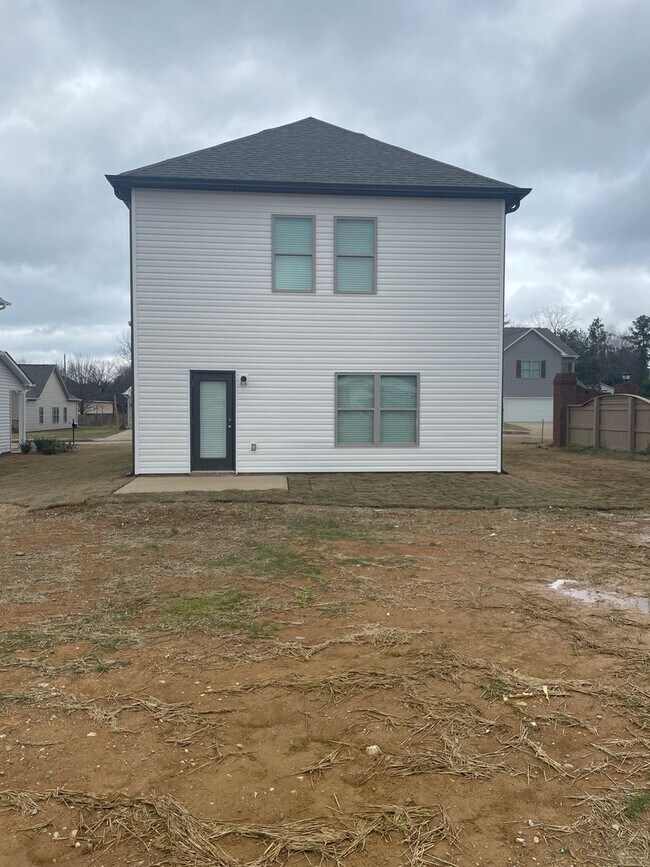 Building Photo - Home for Rent in Oak Grove, AL!!! Available to View Now!