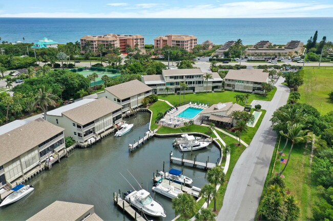 Building Photo - 1456 NE Ocean Blvd