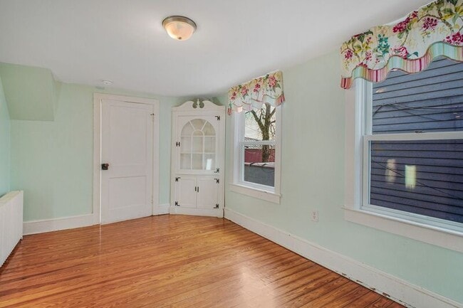 Building Photo - 1109 Caroline St