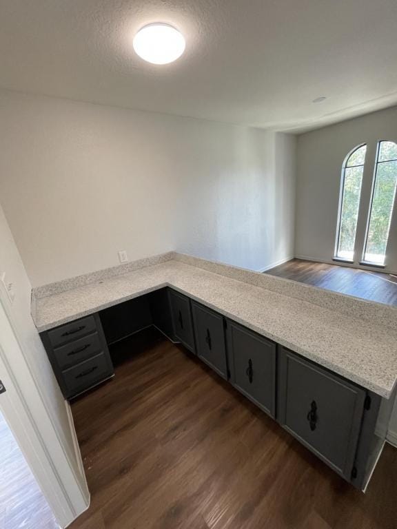 Building Photo - 6114 S Lakewood Ave