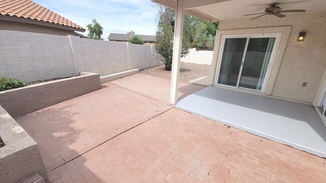 Building Photo - Tempe Terrace