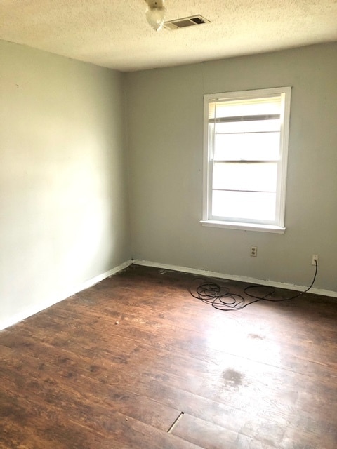 Building Photo - 5343 N Raymond Ave