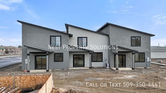 Building Photo - 601 S Dorsing St