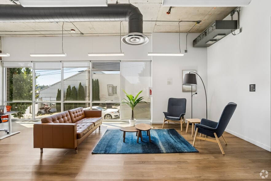Lobby Photo - Jefferson Yards Apartments