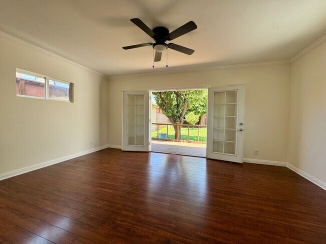 Building Photo - Charming Morningside Park Home Ready to Mo...