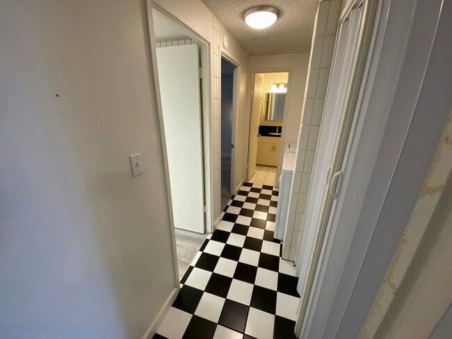 Building Photo - 46-283 Kahuhipa Street