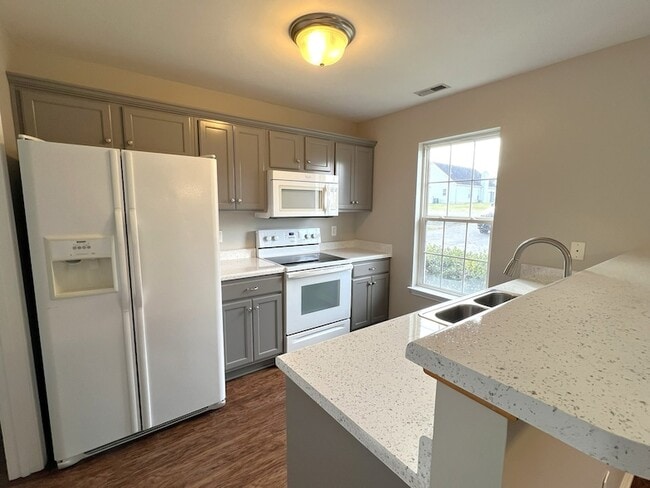 Building Photo - 7008 Riverwalk Blvd