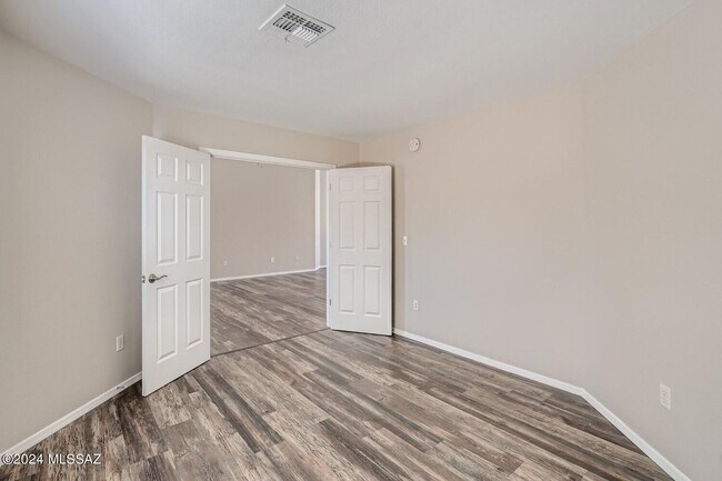 Building Photo - 13194 E Mineta Ridge Dr