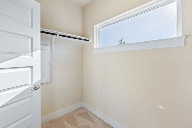 Building Photo - 212 Verrado Path