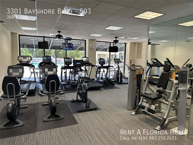 Building Photo - 3301 Bayshore Blvd