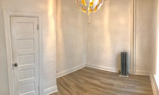 Building Photo - Spacious 1 Bed 1 Bath Denver Apartment in Capitol Hill! Available August!