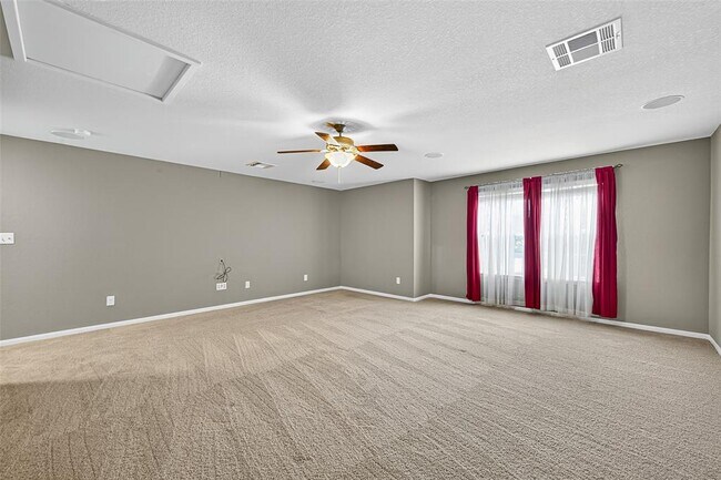 Building Photo - 18214 Almond Place Lane