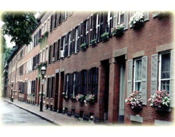 Primary Photo - 38 Lawrence St