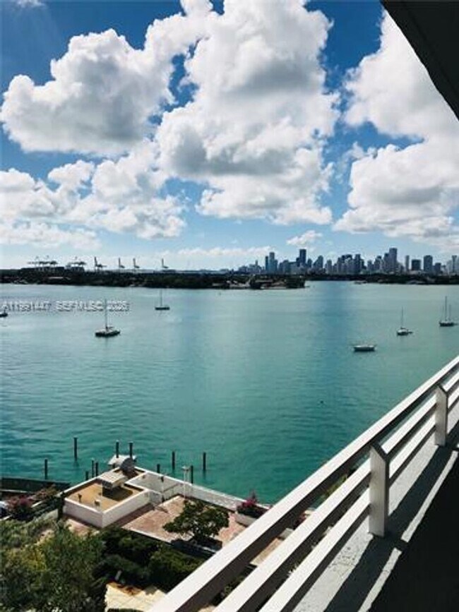 Building Photo - 1330 West Ave