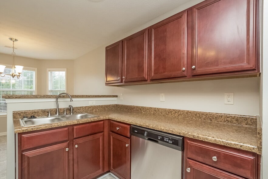 Building Photo - 2235 Corkscrew Way