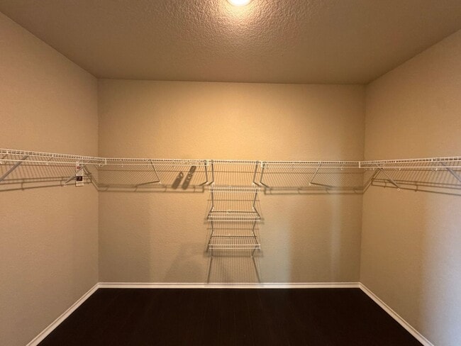 Building Photo - Move-In Special! Spacious 3BR Home with Large Private Yard in Mission Del Lago