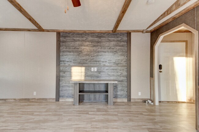 Building Photo - 269 Seays Rd