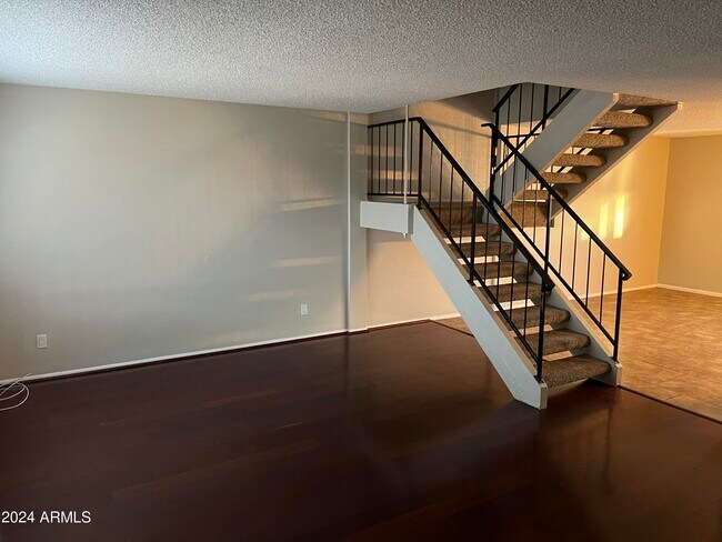 Building Photo - 8381 E Indian School Rd