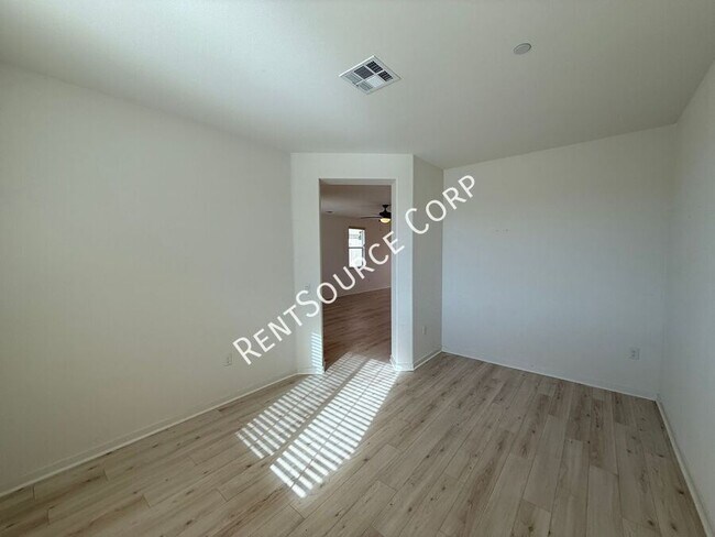 Building Photo - 3717 Santa Monica Ct