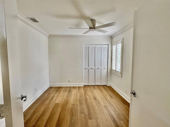 Building Photo - 5361 Buckhead Cir
