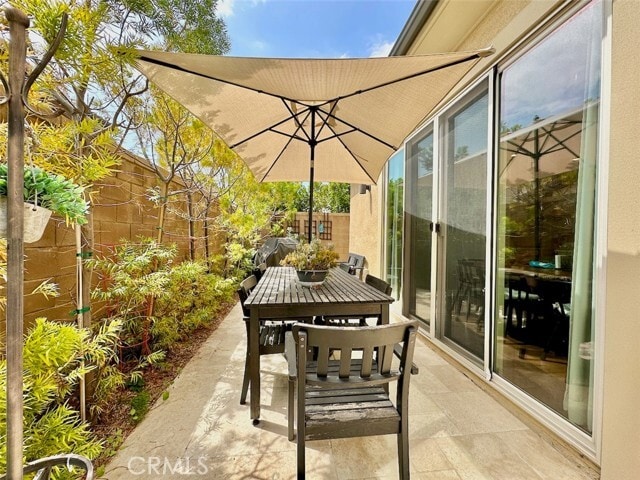 Building Photo - 108 Cordial