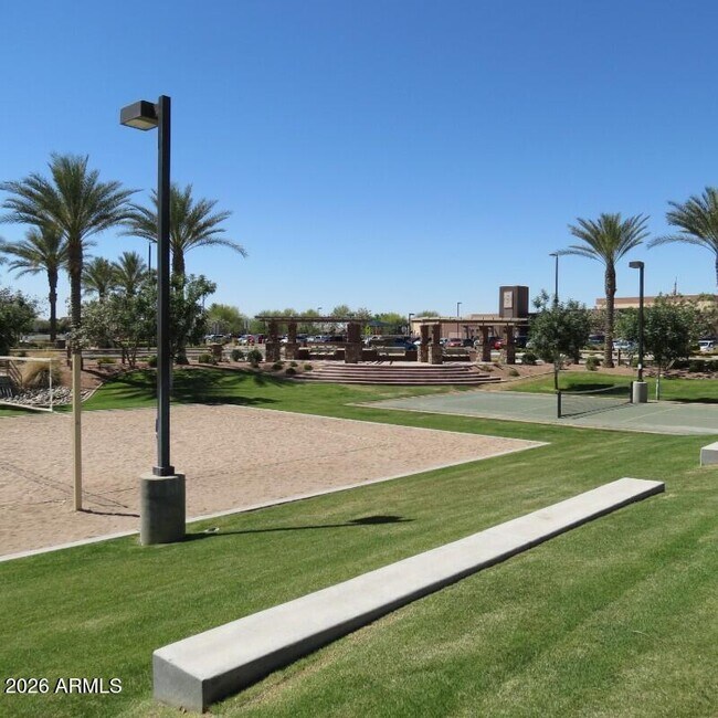 Building Photo - 1501 W Buckeye Tree Ave