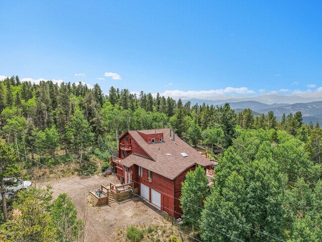 Building Photo - 204 Bristlecone Way