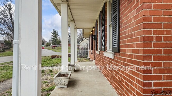 Building Photo - 203 Loch Lomond Dr