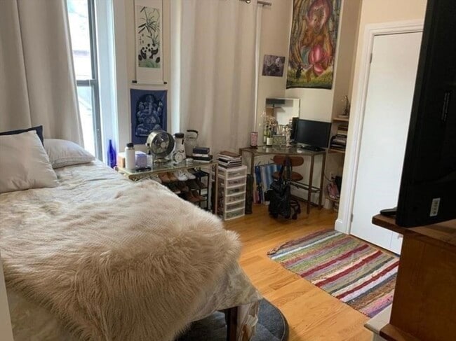 Building Photo - 83 Highland St