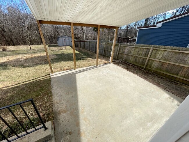 Building Photo - Cute Rental House in Shelbyville