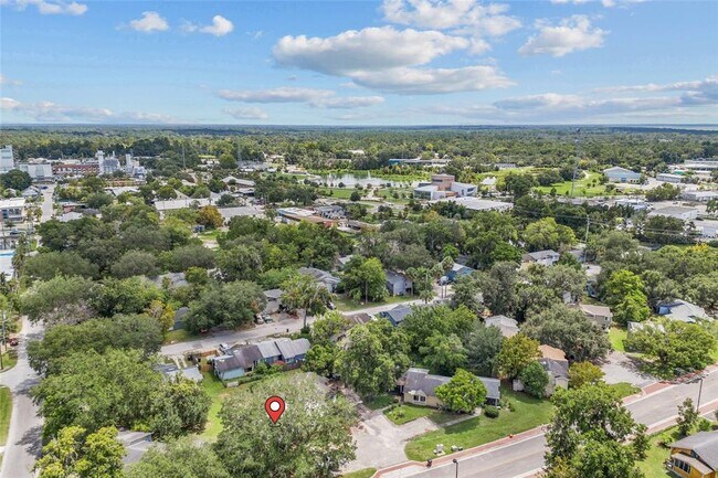 Building Photo - 611 SW 3rd St