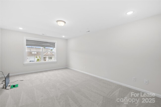 Building Photo - 6104 Balham Ct