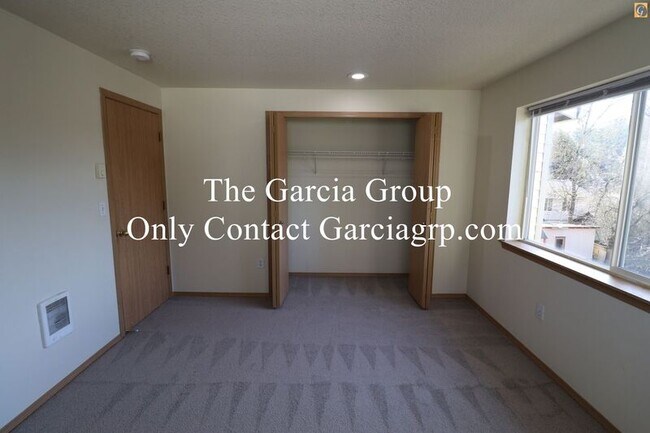 Building Photo - 4861 SW 150th Pl