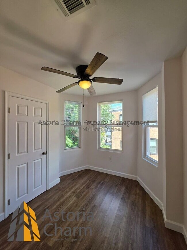 Building Photo - 905 N Patterson Park Ave