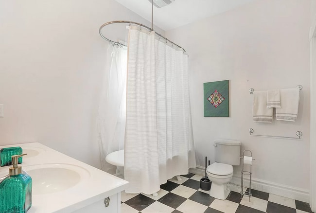 Building Photo - 1035 Jackson St NW