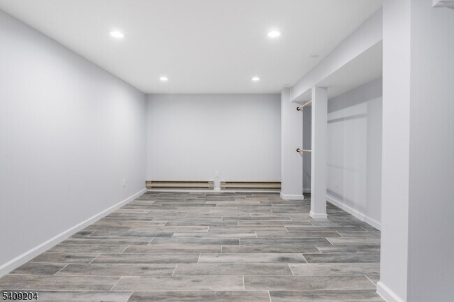 Building Photo - 111 Patriots Rd