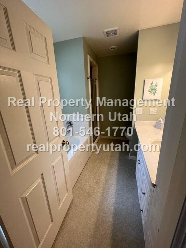 Building Photo - Adorable 5 Bedroom home in Brigham City