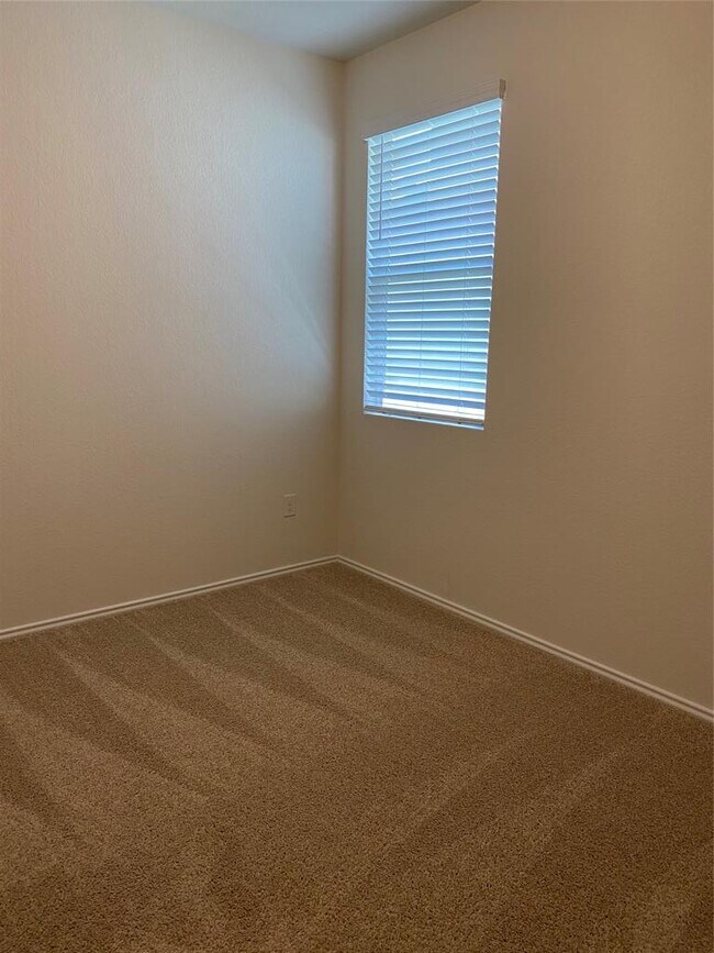 Building Photo - 3607 Conyers Ln