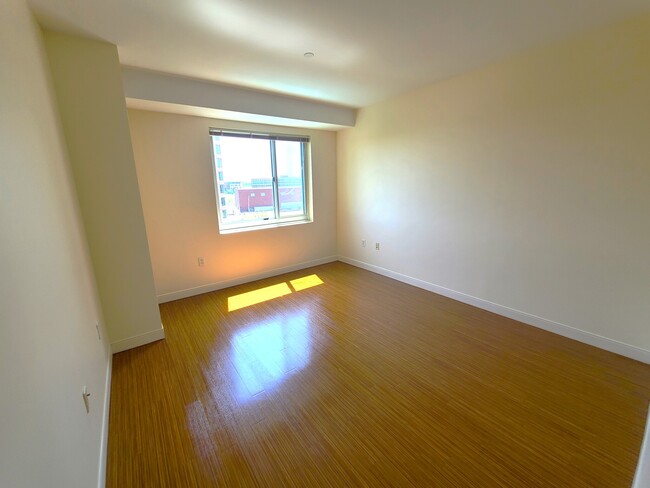 Building Photo - 401 Mt Vernon St